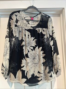Vince Camuto floral blouse